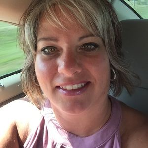 Meet your Posher, Dara